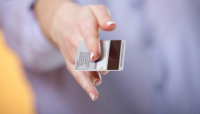 4 credit card processing services tailormade for small businesses