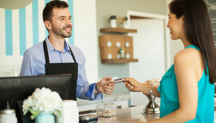 4 primary features every restaurant POS system must possess