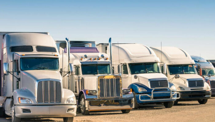 4 reasons to switch to a truck driving job