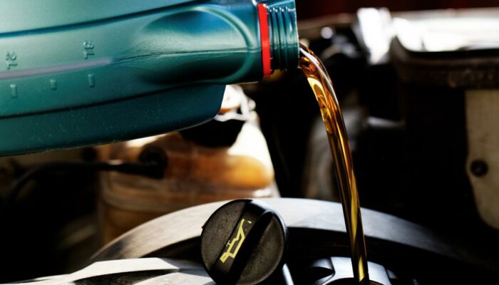 5 Companies That Have the Best Offers on Synthetic Oil Change