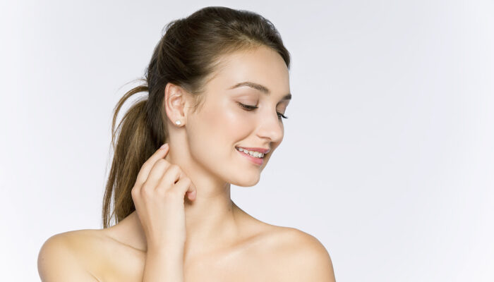 5 Painless Ways To Tighten Your Neck Skin