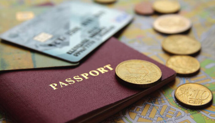 5 Reasons to get a travel currency card