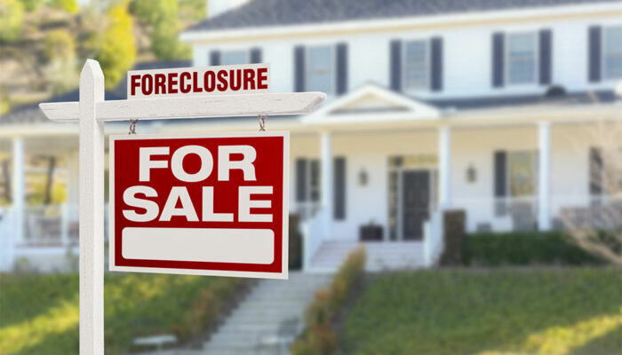 5 factors that impact foreclosed property deals