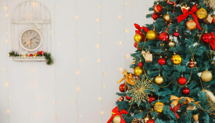 5 ways to get a great deal on a pine Christmas tree