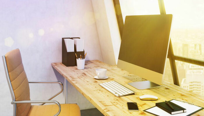 5 types of office desks to choose from