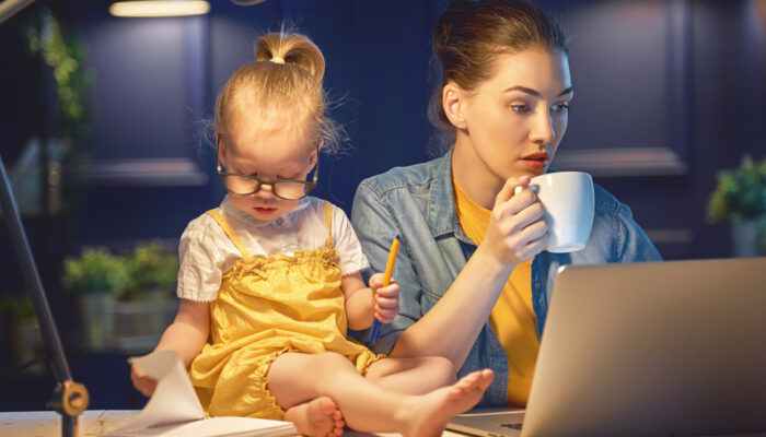 6 Efficient Ways To Deal With The Challenges Of Being A Working Mother