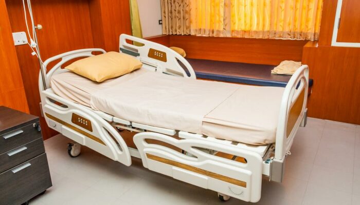 6 Hospital Beds That You Can Buy For Your Home