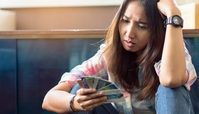 8 ways to manage and pay off credit card debt