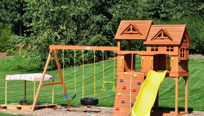 A Guide to Outdoor Playsets