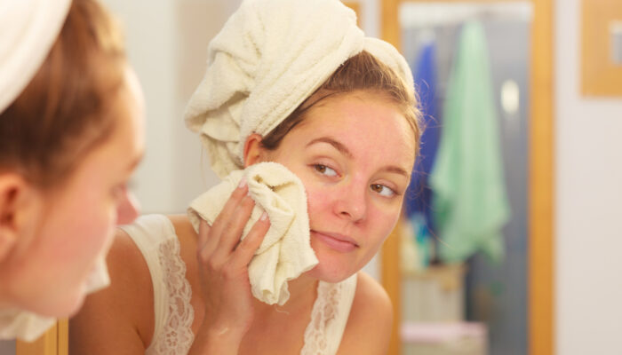 Best Facial Cleansers for Glowing and Soft Skin