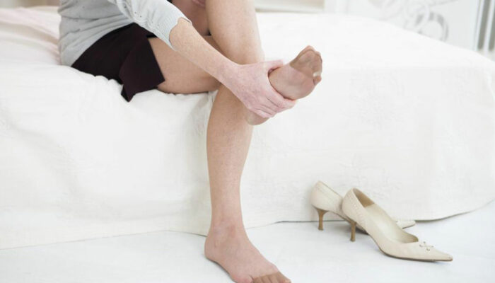 Can diabetes cause foot pain?