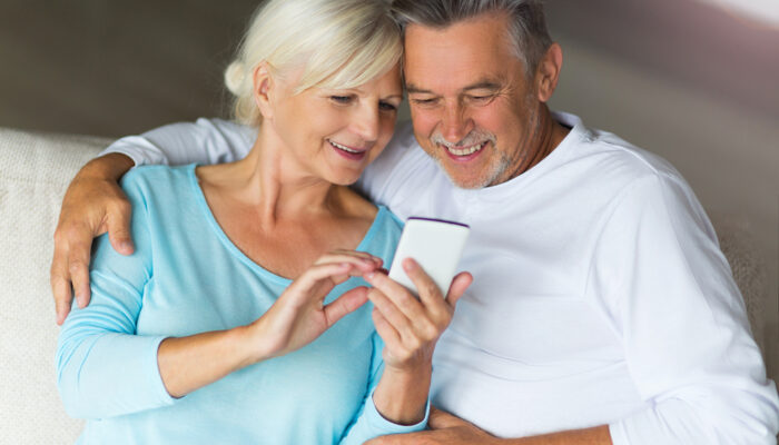 Choose A Good Cellphone To Enjoy The Benefits Of Aarp Plans