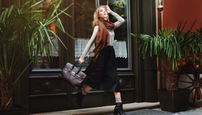 Complete Guide To Leather Handbags For Your Convenience