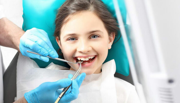 Dental clinics can teach your kids about oral hygiene