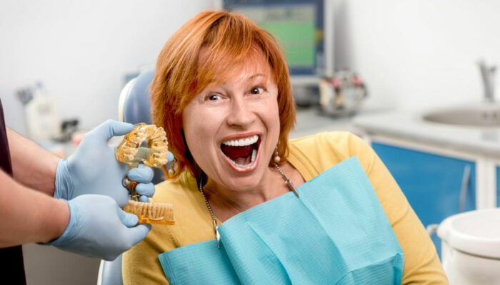 Dental implants for seniors: 3 things to keep in mind