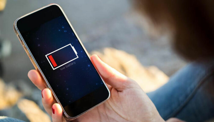 Different ways to make your cell phone battery last longer