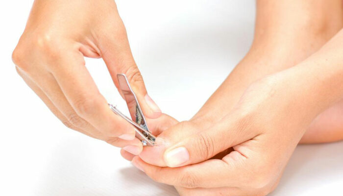 Easy ways to do a pedicure and manicure at home