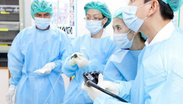 Endoscopy procedure for treating kidney stones