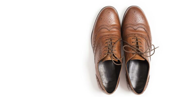 Facts about the best brands offering extra-wide men&#8217;s shoes