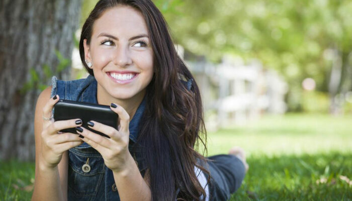 Find the best cellphone plans for your teens