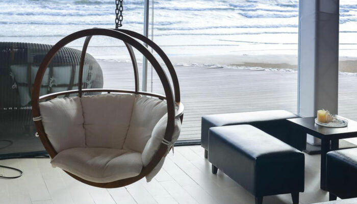 Great ideas to accommodate swing sets in homes