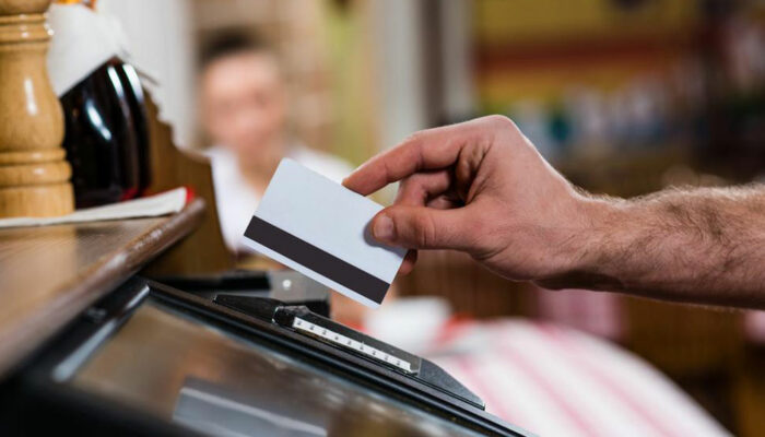 Here are a few popular credit cards available online for you