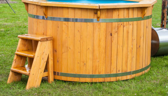 Here are six reasons to buy a hot tub cover