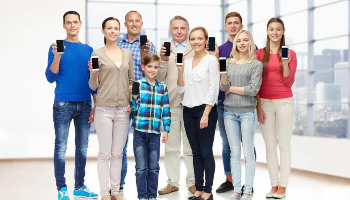 Here&#8217;s what you must know about cell phone plans for family