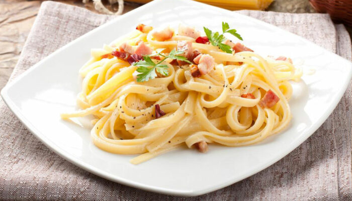 History of the classic spaghetti alla carbonara recipe