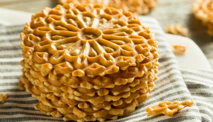 How to choose the right pizzelle maker