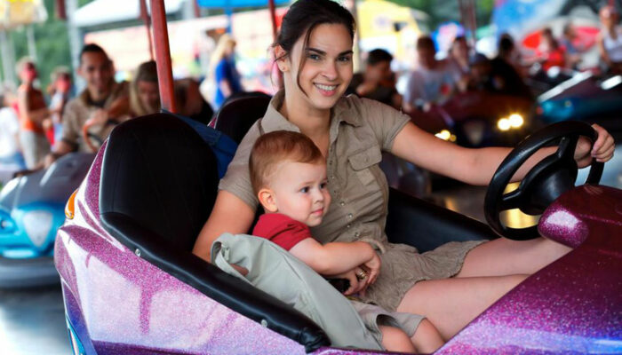 How to enjoy quality time at theme parks