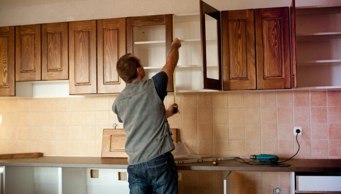 How to pick the right materials for your kitchen cabinets