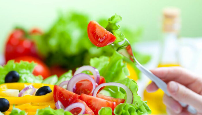 How to prevent heart diseases by following a heart healthy diet?