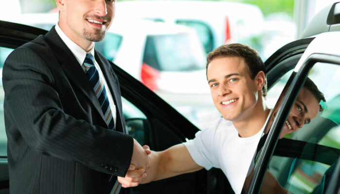 How to set up a used car dealership