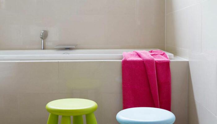 How to use colors in children&#8217;s bathroom