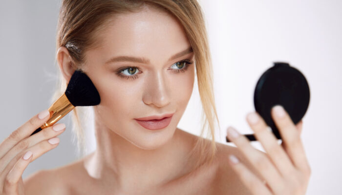 How To Select The Best Anti-Aging Foundation