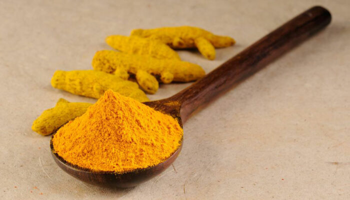 How can turmeric help in the treatment of arthritis?