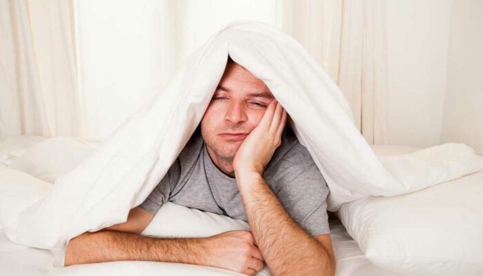 Know about the Causes of Night Sweats in Men and Women