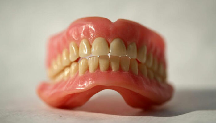 Knowing which foods to have and avoid after dentures