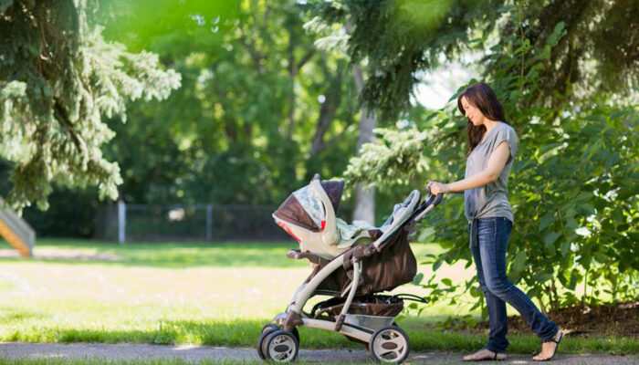 Let your babies go mobile with baby strollers