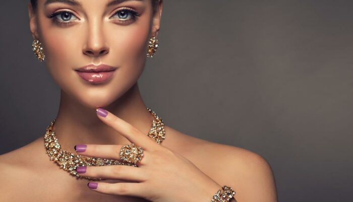 Popular Reasons Why Women Love Jewelry