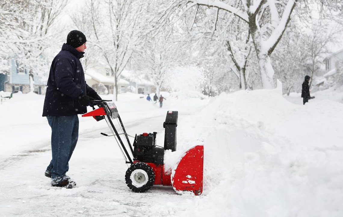 Popular brands of snowblowers