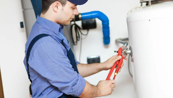 Pros and cons of instant water heater and storage water heater