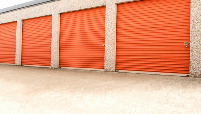 Reasons to opt for self-storage units on rent