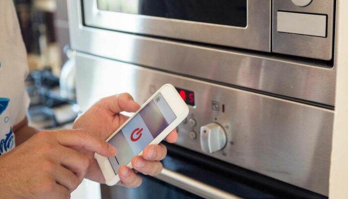 Smart cooking appliances for convenient cooking