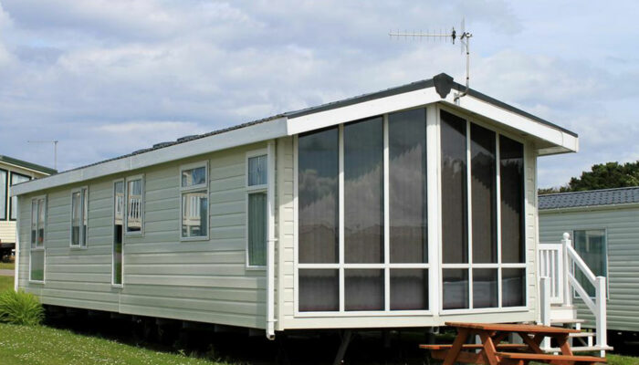 Things to consider before buying repossessed mobile homes