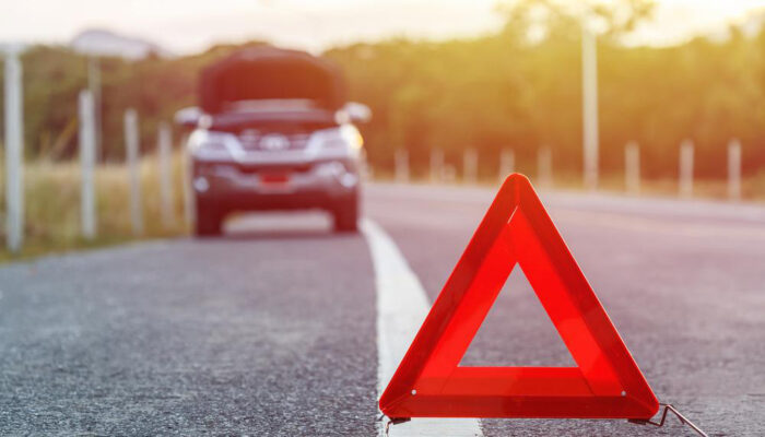 Tips for roadside emergency safety