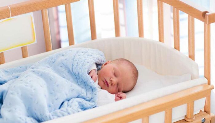 Tips to Buy Cribs for Infants