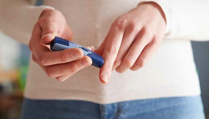 Tips to Keep Blood Sugar Levels Under Control