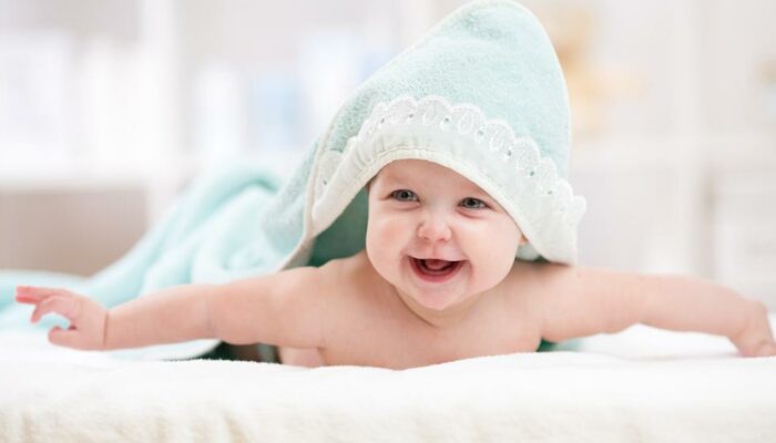 Tips to choose the right bathing products for your baby